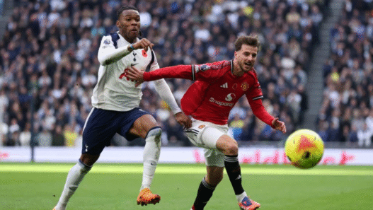 Tottenham e Manchester United fazem jogo insano e empatam por 2 a 2 em Londres