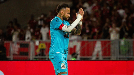 Neymar admite exagero contra o Flamengo e conversa com Vojvoda