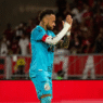 Neymar admite exagero contra o Flamengo e conversa com Vojvoda