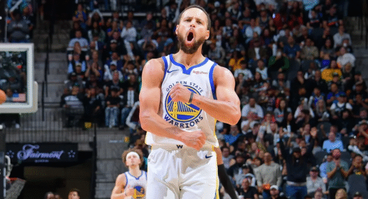 Stephen Curry encerra parceria de 12 anos com patrocinadora esportiva