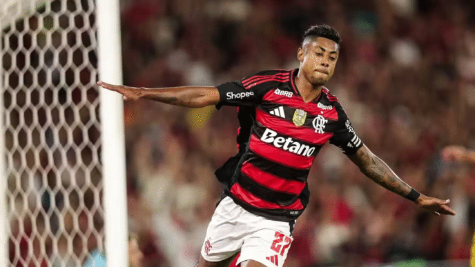 Flamengo enfrenta o Sport com 12 desfalques e presença reforçada da base