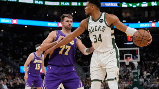 Luka Doncic brilha novamente, Lakers superam desfalques e vencem os Bucks fora de casa