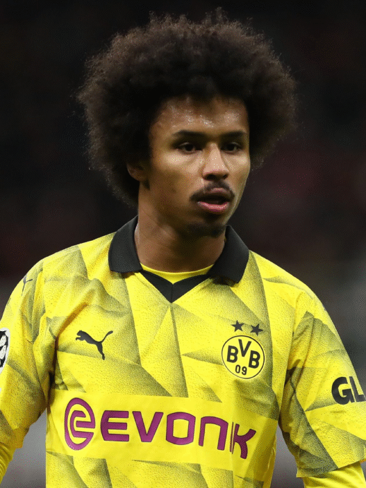 Karim Adeyemi é multado por porte ilegal de armas e terá anotação criminal na Alemanha