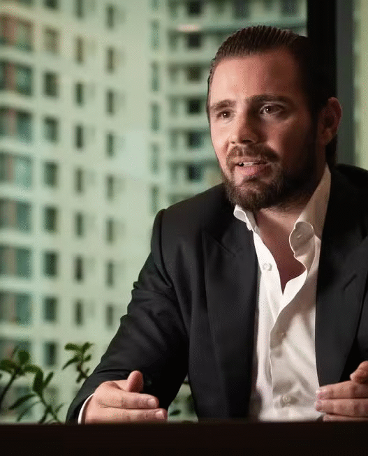 Acionista do Atlético-MG, Daniel Vorcaro é preso pela Polícia Federal em operação contra fraude financeira