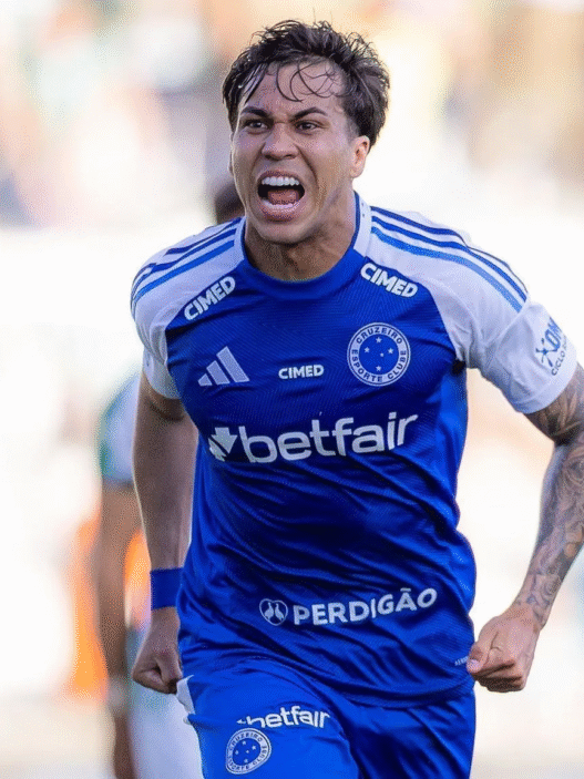 Kaio Jorge brilha novamente, fala sobre futuro no Cruzeiro e admite abrir conversas por renovação