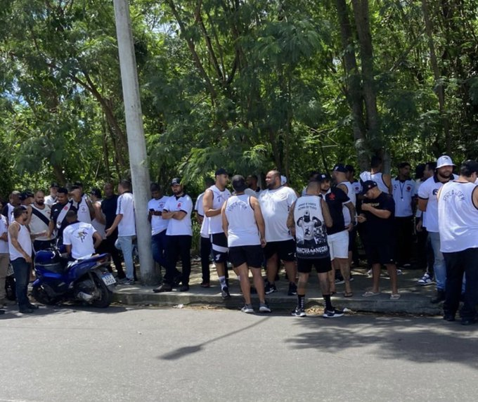 Tensão no Vasco: organizada invade CT para cobrar elenco após quinta derrota seguida no Brasileirão