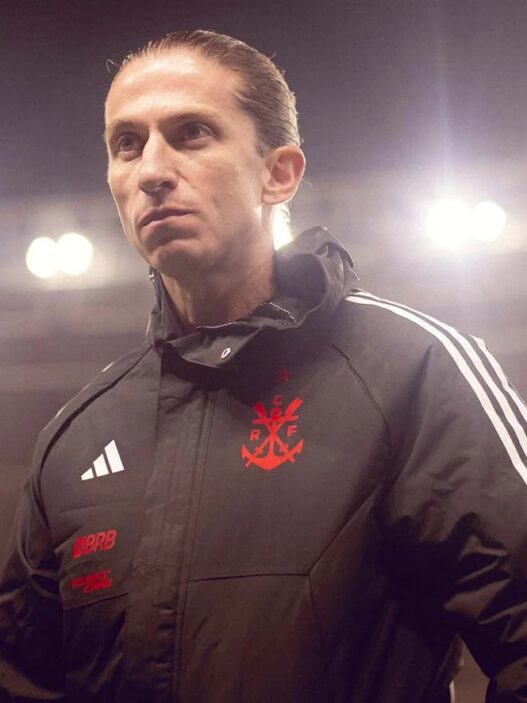 Filipe Luís elogia Cruz Azul, adversário do Flamengo e não fala sobre renovação