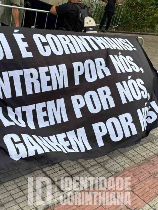 Corinthians chega em Minas Gerais pressionado pela torcida