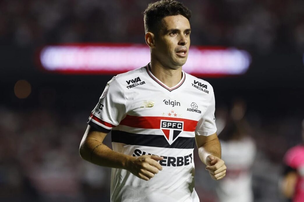 Oscar, do São Paulo, pensa na aposentadoria