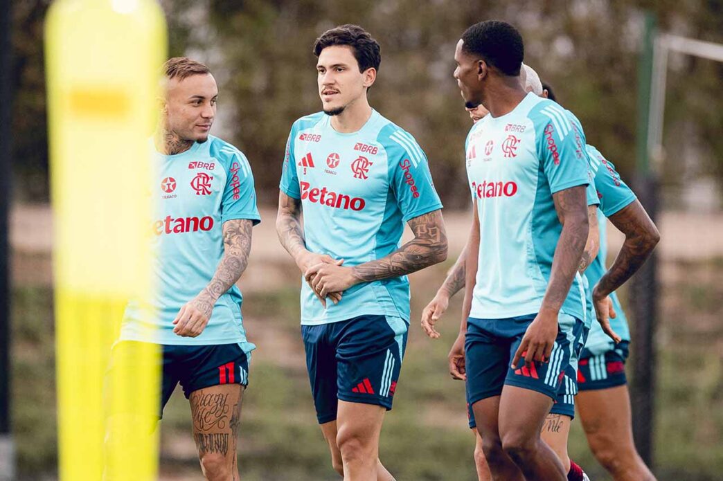 Filipe Luís despista sobre chances de Pedro retornar ao Flamengo