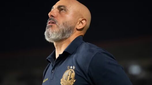 Botafogo busca o técnico Rafael Guanaes, do Mirassol