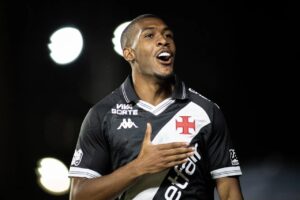 Rayan puxa a fila e Vasco vai sem dúvidas para duelo com o Mirassol; veja o provável time