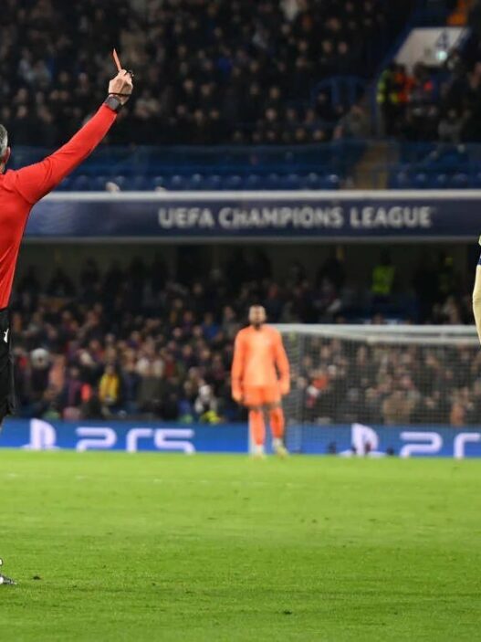 Zagueiro do Barcelona pede tempo para cuidar da saúde mental