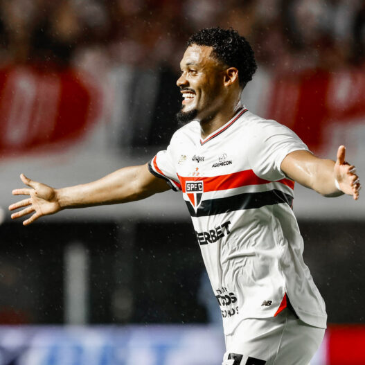 São Paulo vence, sonha com Libertadores e afunda o Inter no Z4