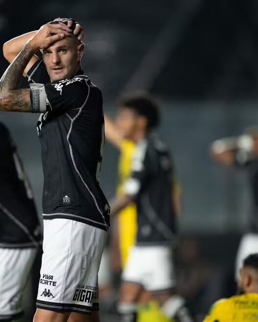 Vasco atinge marca negativo e ainda corre riscos de queda