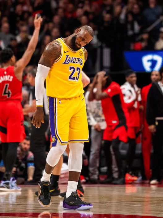 LeBron James vê cair marca histórica após 1.297 jogos, mas prioriza vitória dos Lakers