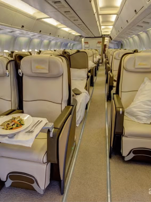 Flamengo viaja ao Catar em avião de luxo avaliado em mais de R$ 1 bilhão para disputa da Copa Intercontinental