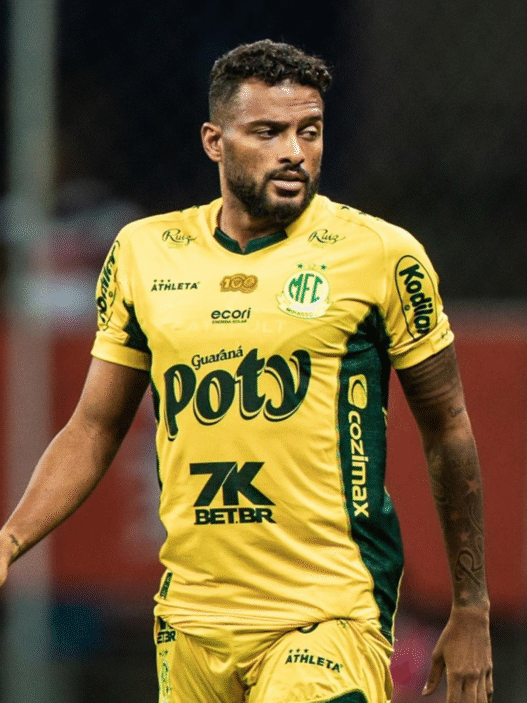 Reinaldo vira dúvida no Mirassol para enfrentar o Vasco após edema no calcanhar