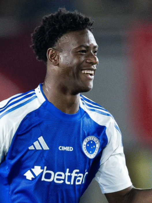 Cruzeiro recebe proposta do Zenit por Jonathan Jesus