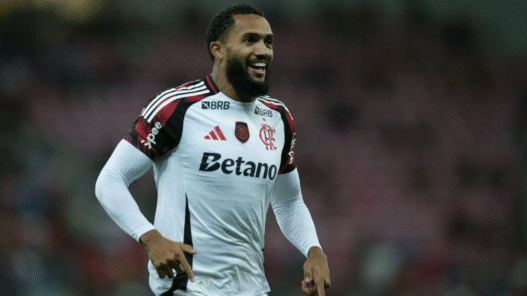 Flamengo acerta venda de Juninho ao Pumas