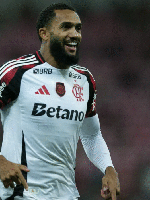 Flamengo acerta venda de Juninho ao Pumas