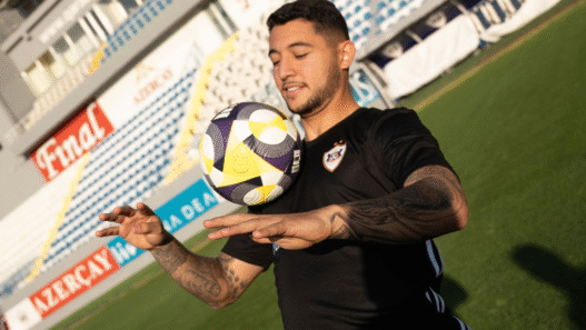 Botafogo aumenta proposta e insiste na contratação de Pedro Bicalho