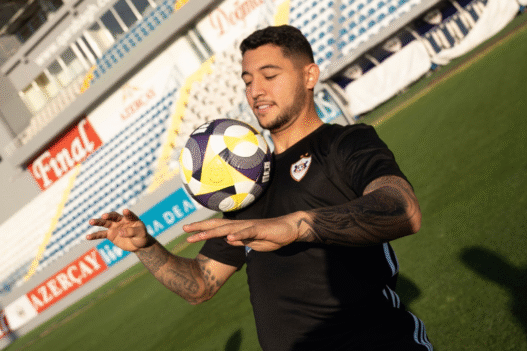 Botafogo aumenta proposta e insiste na contratação de Pedro Bicalho