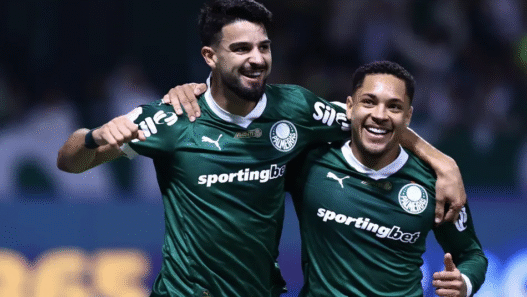 Palmeiras blinda Flaco López e Vitor Roque, apesar de assédio do mercado