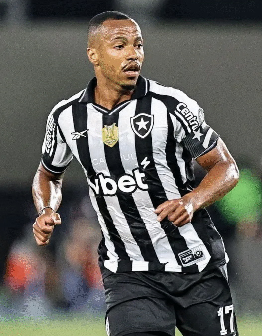 Palmeiras mira Marlon Freitas e inicia conversas com o Botafogo