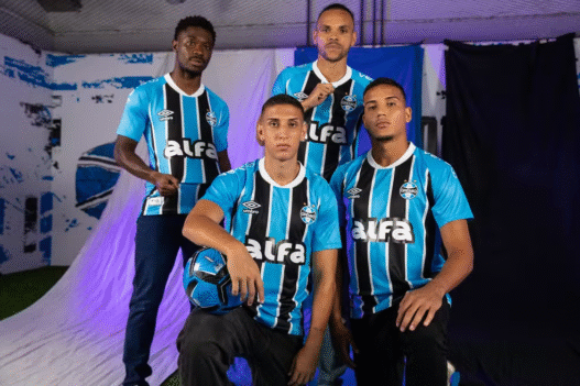 Grêmio rompe com a Alfa Bet após atrasos e anuncia nova patrocinadora máster