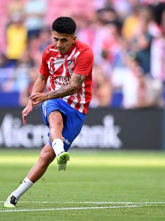 Almada frustra Palmeiras e ficará na Espanha