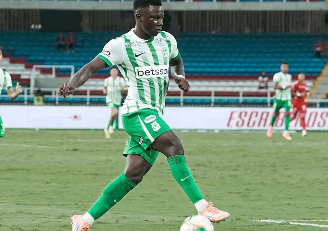 Hinestroza destaca Diniz em acerto com o Vasco