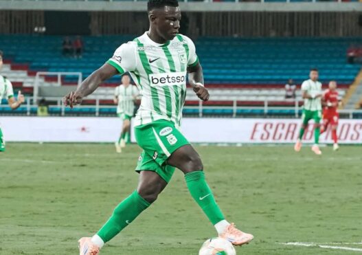 Hinestroza destaca Diniz em acerto com o Vasco