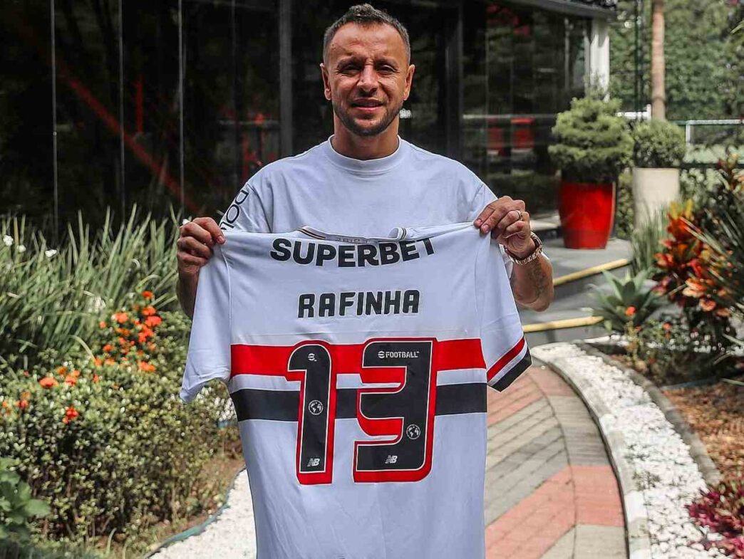 Rafinha assume cargo no São Paulo e cobra melhorias