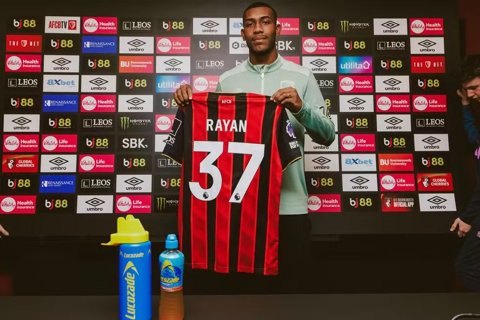 Rayan, ex-Vasco, é anunciado no Bournemouth