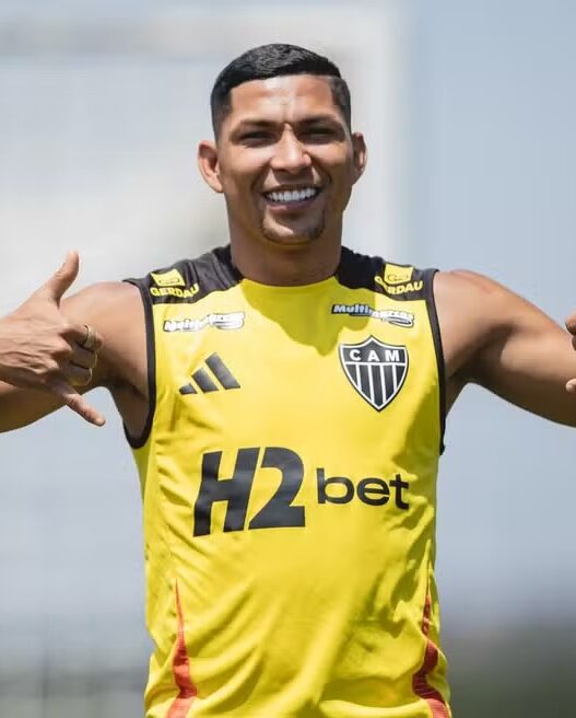 Santos encaminha chegada do atacante Rony