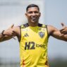 Santos encaminha chegada do atacante Rony