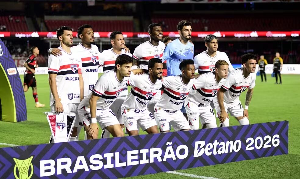 São Paulo vence o Flamengo de virada na estreia do Brasileirão