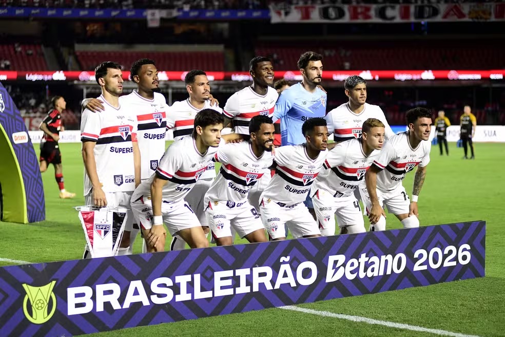 São Paulo vence o Flamengo de virada na estreia do Brasileirão