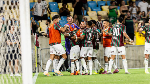 Fluminense joga bem e bate o Grêmio pelo Brasileirão