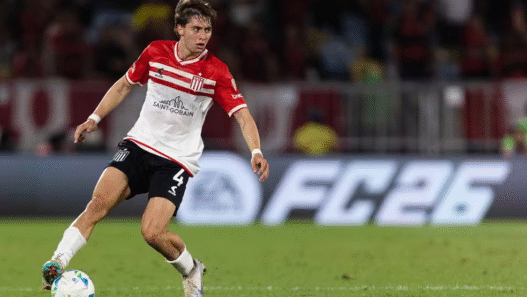 Bahia acerta a contratação de Román Gómez para a lateral direita