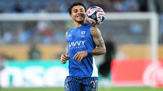 Corinthians negocia com o Al-Hilal por Kaio César e avalia empréstimo