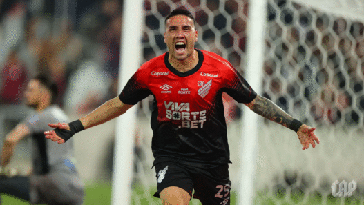 Athletico confirma compra de Gastón Benavídez e garante lateral até 2028