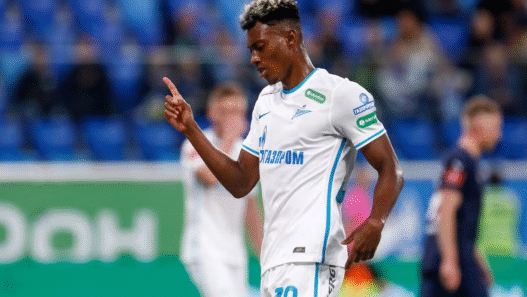 Atlético-MG encaminha contratação de Mateo Cassierra para reforçar o ataque