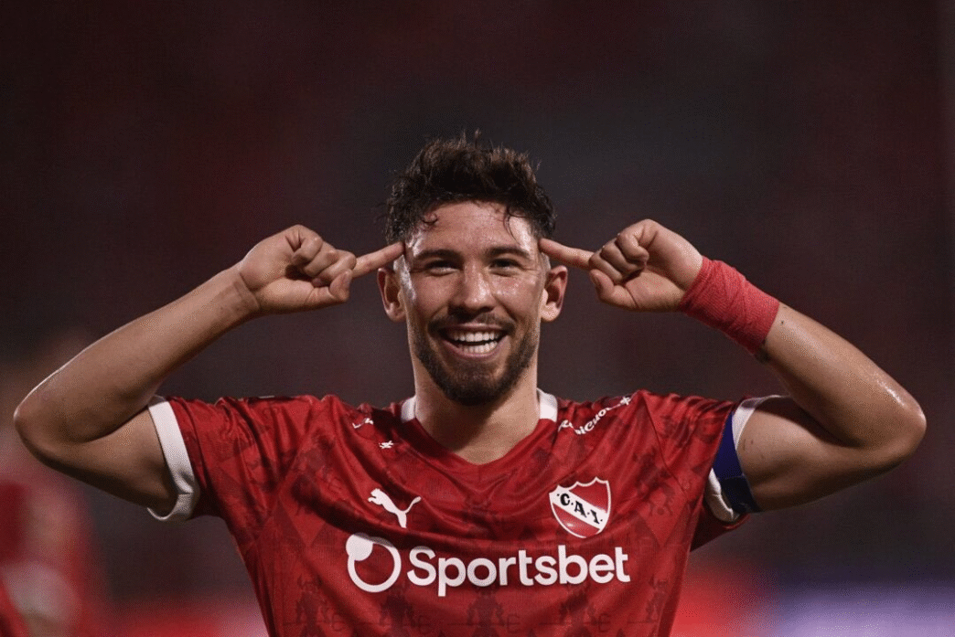 Santos aguarda por Loyola enquanto tenta destravar negociação