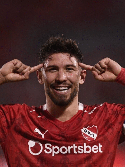 Santos aguarda por Loyola enquanto tenta destravar negociação