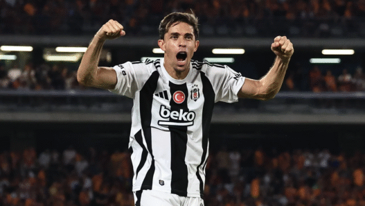 Gabriel Paulista rescinde com Besiktas e negocia com Corinthians