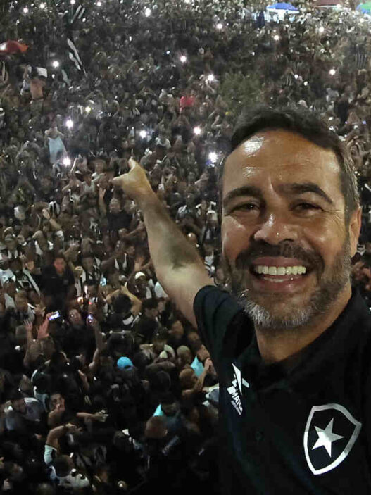 Eric Faria afirma que Vasco sonha com Artur Jorge, ex-Botafogo