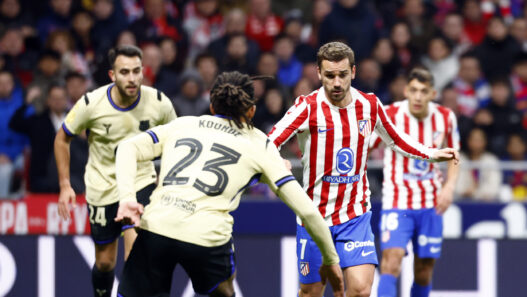 Atlético massacra o Barcelona e encaminha vaga para final