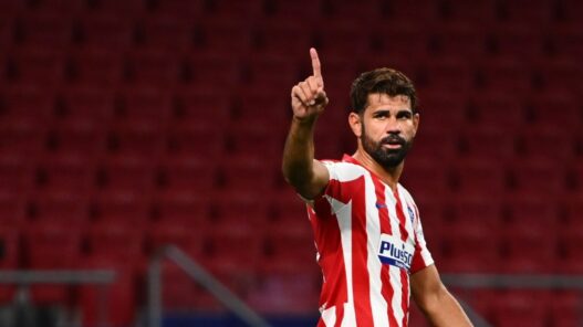 Diego Costa oficializa final da carreira nos gramados; confira sua trajetória